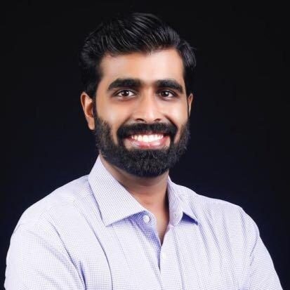 Portrait of Dr. Hashik P Muhammed, consultant physician and diabetologist in Kochi